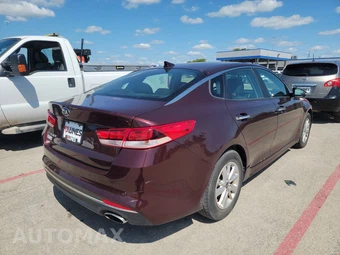 2017 Kia Optima LX 2.4L - miniatura 4