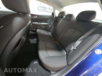 2017 Kia Optima LX 2.4L – miniatura 13