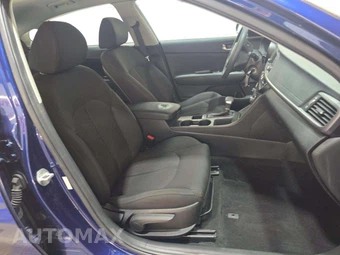 2017 Kia Optima LX 2.4L – miniatura 18