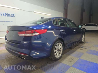 2017 Kia Optima LX 2.4L – miniatura 3