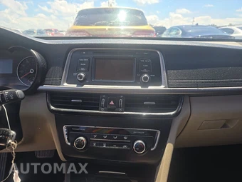 2017 Kia Optima LX 2.4L - miniatura 11
