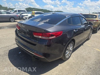 2017 Kia Optima LX 2.4L - miniatura 4