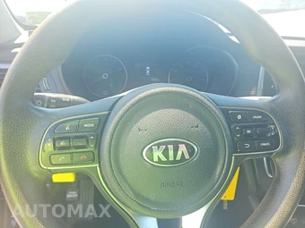 2017 Kia Optima LX 2.4L – miniatura 10