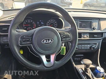 2017 Kia Optima LX 2.4L – miniatura 10