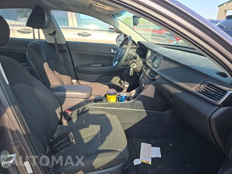 2017 Kia Optima LX 2.4L – miniatura 8