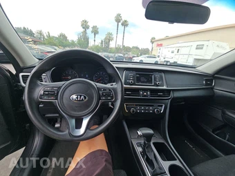 2017 Kia Optima LX 2.4L – miniatura 11