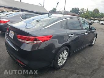 2017 Kia Optima LX 2.4L – miniatura 4