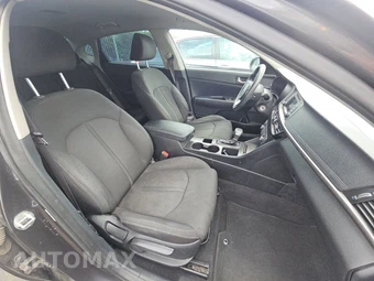 2017 Kia Optima LX 2.4L – miniatura 8