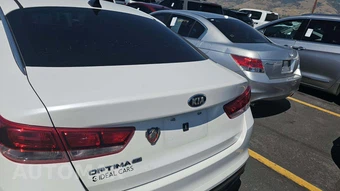 2017 Kia Optima LX 2.4L – miniatura 23