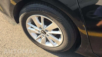 2017 Kia Optima LX 2.4L – miniatura 33