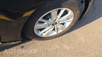 2017 Kia Optima LX 2.4L – miniatura 35