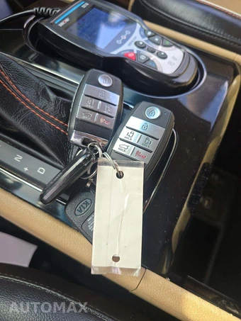 2017 Kia Sedona EX 120.5" WB - miniatura 8