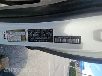 2017 Kia Sedona L 120.5" WB – miniatura 15