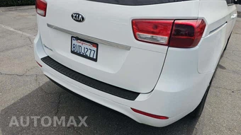 2017 Kia Sedona L 120.5" WB – miniatura 26