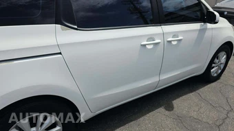 2017 Kia Sedona L 120.5" WB – miniatura 31