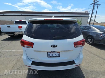 2017 Kia Sedona L 120.5" WB – miniatura 5