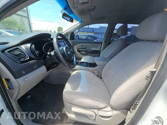 2017 Kia Sedona L 120.5" WB – miniatura 7