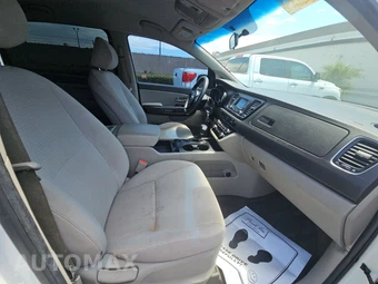 2017 Kia Sedona L 120.5" WB – miniatura 8