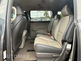 2017 Kia Sedona LX 120.5" WB - miniatura 13