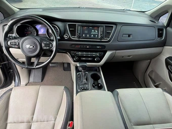 2017 Kia Sedona LX 120.5" WB - miniatura 15