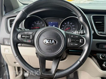 2017 Kia Sedona LX 120.5" WB - miniatura 18