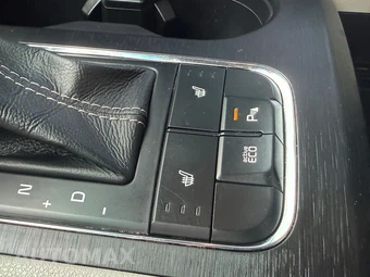 2017 Kia Sedona LX 120.5" WB - miniatura 20