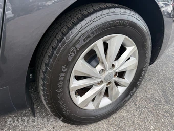 2017 Kia Sedona LX 120.5" WB - miniatura 29