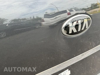 2017 Kia Sedona LX 120.5" WB - miniatura 38