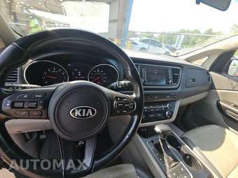 2017 Kia Sedona LX 120.5" WB – miniatura 11