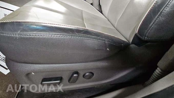 2017 Kia Sedona LX 120.5" WB – miniatura 30
