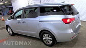 2017 Kia Sedona LX 120.5" WB – miniatura 6