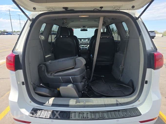 2017 Kia Sedona LX 120.5" WB – miniatura 17