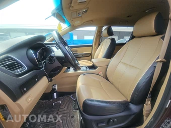 2017 Kia Sedona LX 120.5" WB – miniatura 12