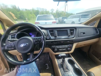 2017 Kia Sedona LX 120.5" WB – miniatura 16