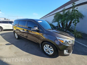 2017 Kia Sedona LX 120.5" WB – miniatura 3