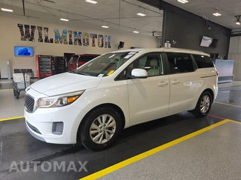 2017 Kia Sedona LX 120.5" WB