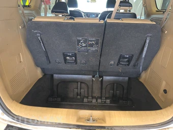 2017 Kia Sedona LX 120.5" WB – miniatura 17