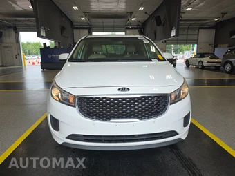 2017 Kia Sedona LX 120.5" WB – miniatura 2