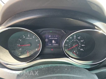 2017 Kia Sedona LX 120.5" WB - miniatura 12