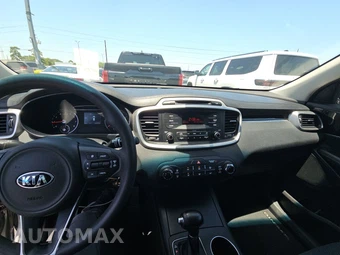 2017 Kia Sorento L – miniatura 11