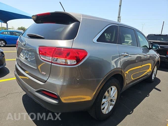 2017 Kia Sorento L – miniatura 4