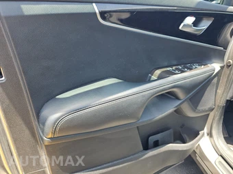 2017 Kia Sorento L – miniatura 9