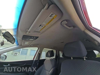 2017 Kia Sorento LX – miniatura 8