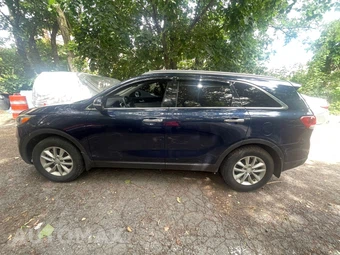 2017 Kia Sorento LX - miniatura 4