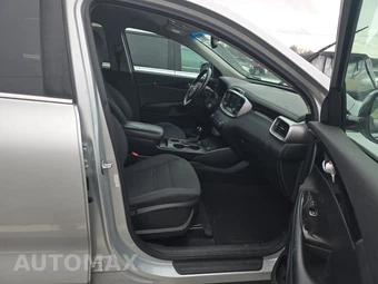 2017 Kia Sorento LX – miniatura 8