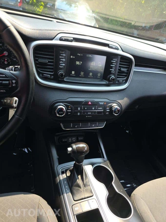 2017 Kia Sorento LX - miniatura 10