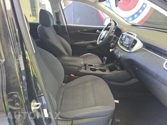 2017 Kia Sorento LX – miniatura 8