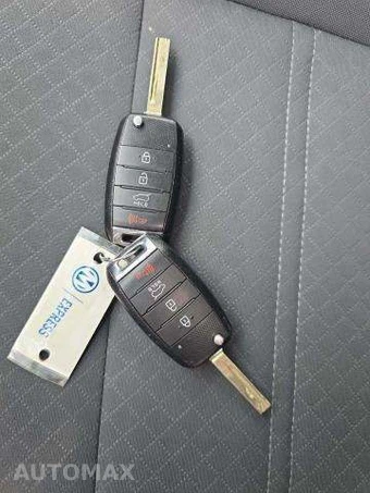 2017 Kia Sorento LX – miniatura 9