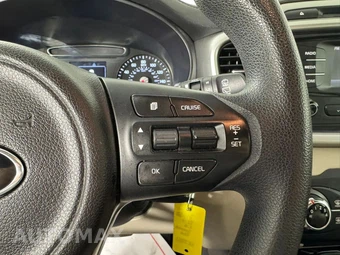 2017 Kia Sorento LX - miniatura 16