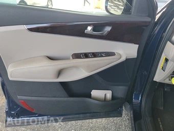 2017 Kia Sorento LX – miniatura 9
